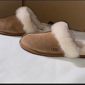 UGG SCUFFETTE
